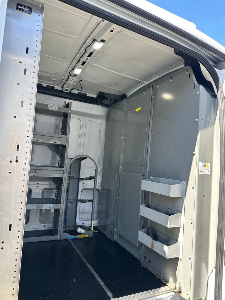 Used 2023 Ford E-Transit Medium Roof RWD image 26