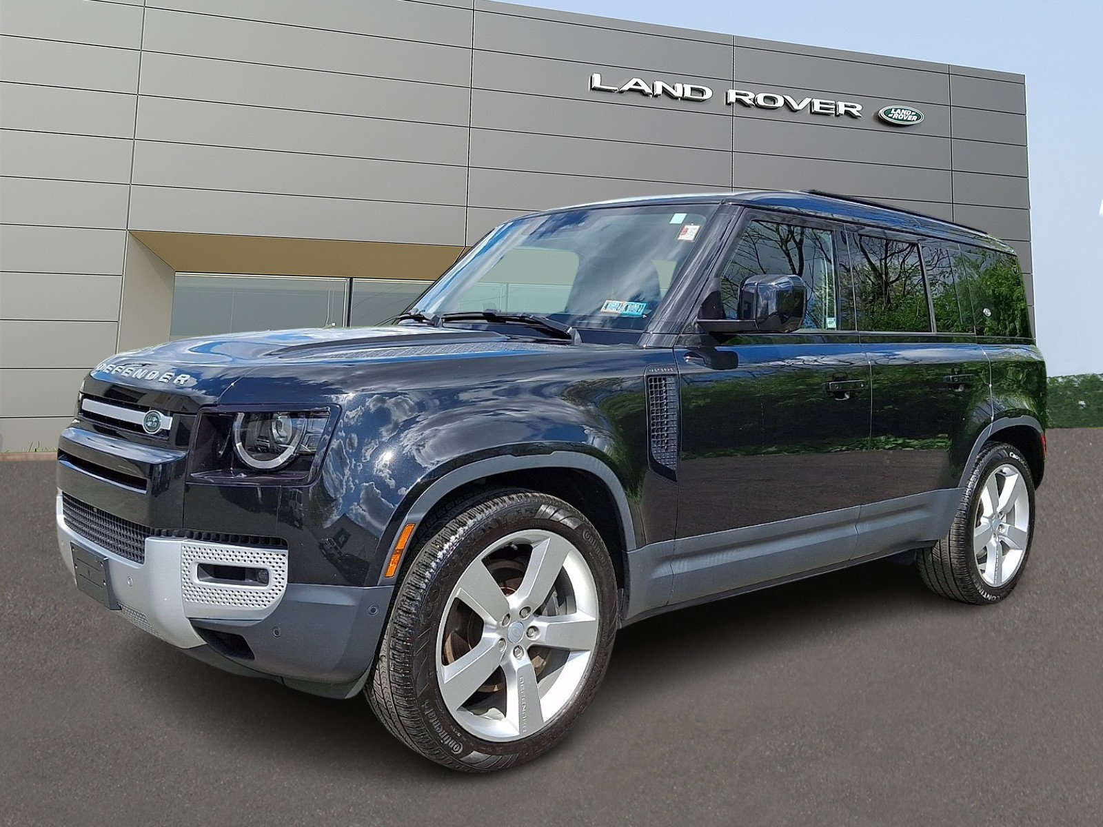 Used 2023 Land Rover Defender 110 SE