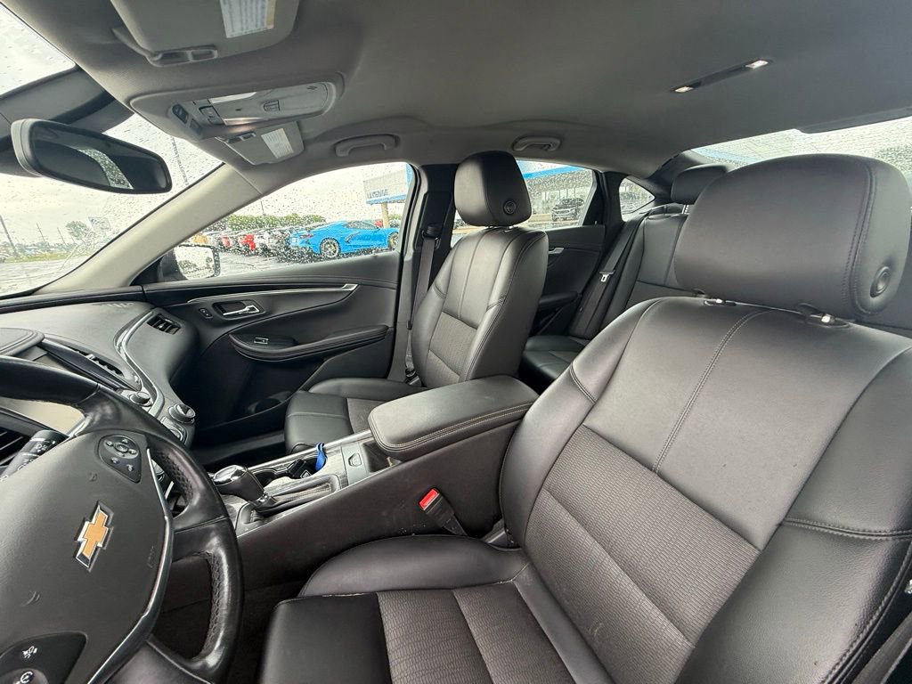 Used 2017 Chevrolet Impala LT w/ Convenience Package FWD image 11