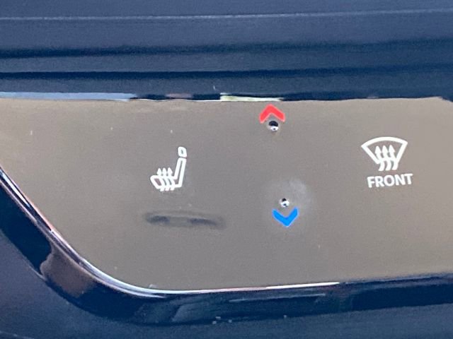 New 2026 Nissan Kicks SR w/ Cold Weather Package image 18