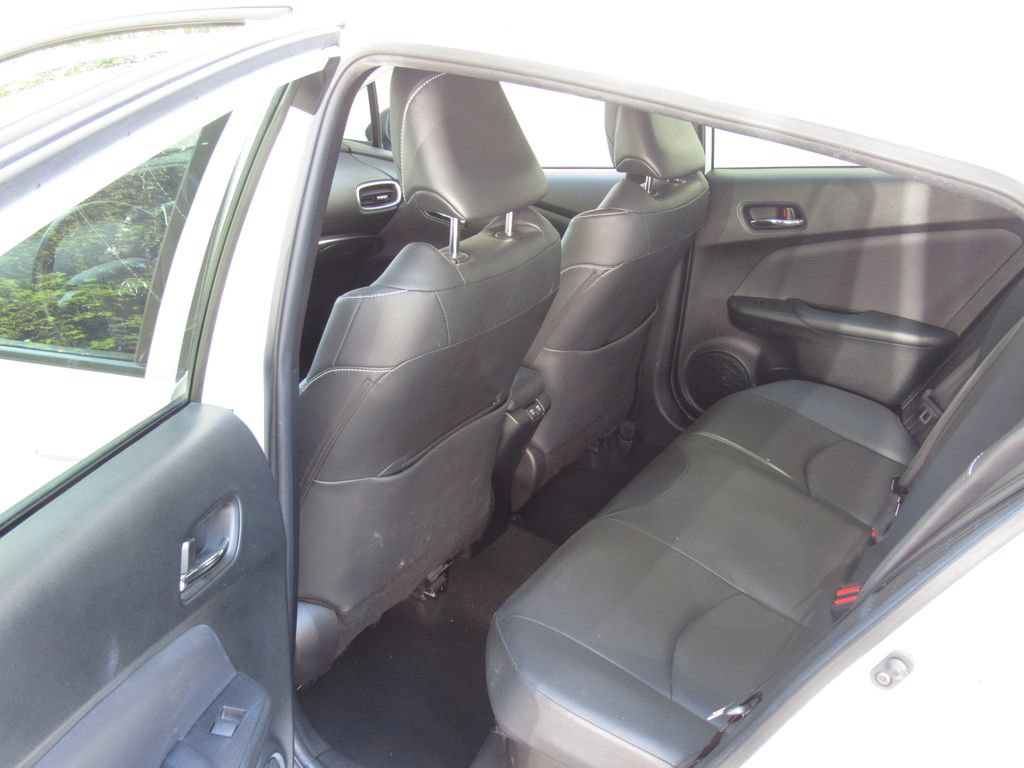 Used 2021 Toyota Prius Prime Limited FWD image 17