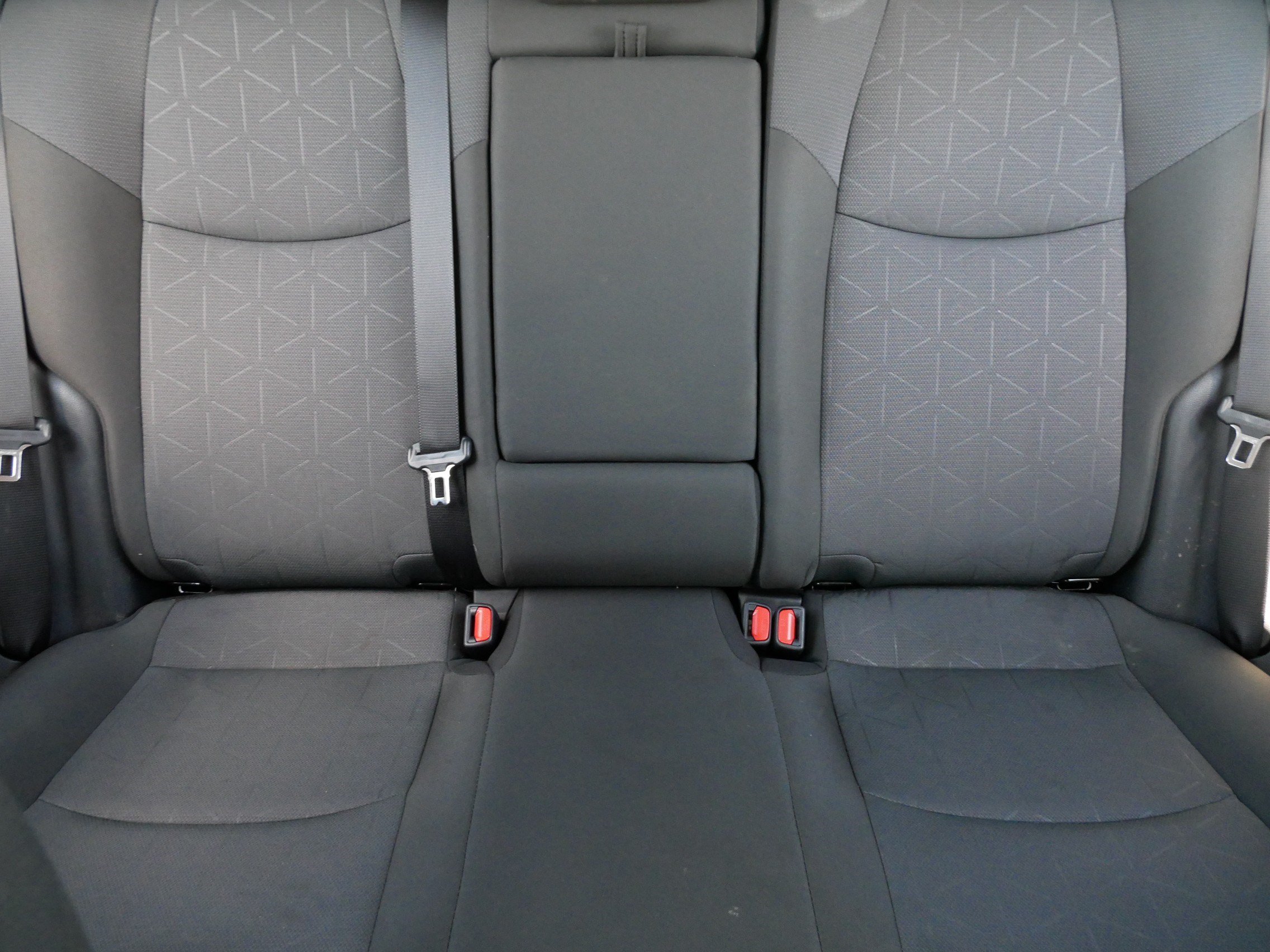Used 2025 Toyota RAV4 XLE AWD/4WD image 13