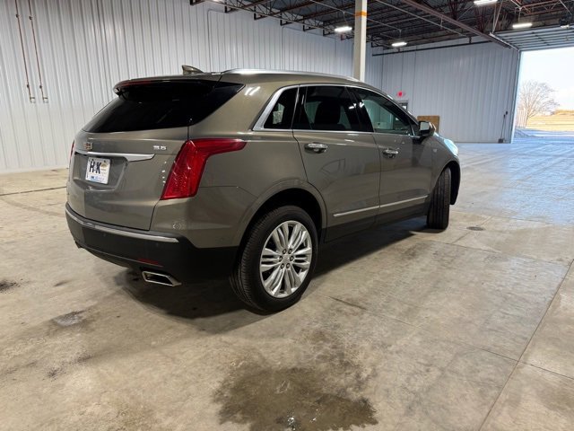 Used 2019 Cadillac XT5 Premium Luxury w/ Driver Assist Package image 5