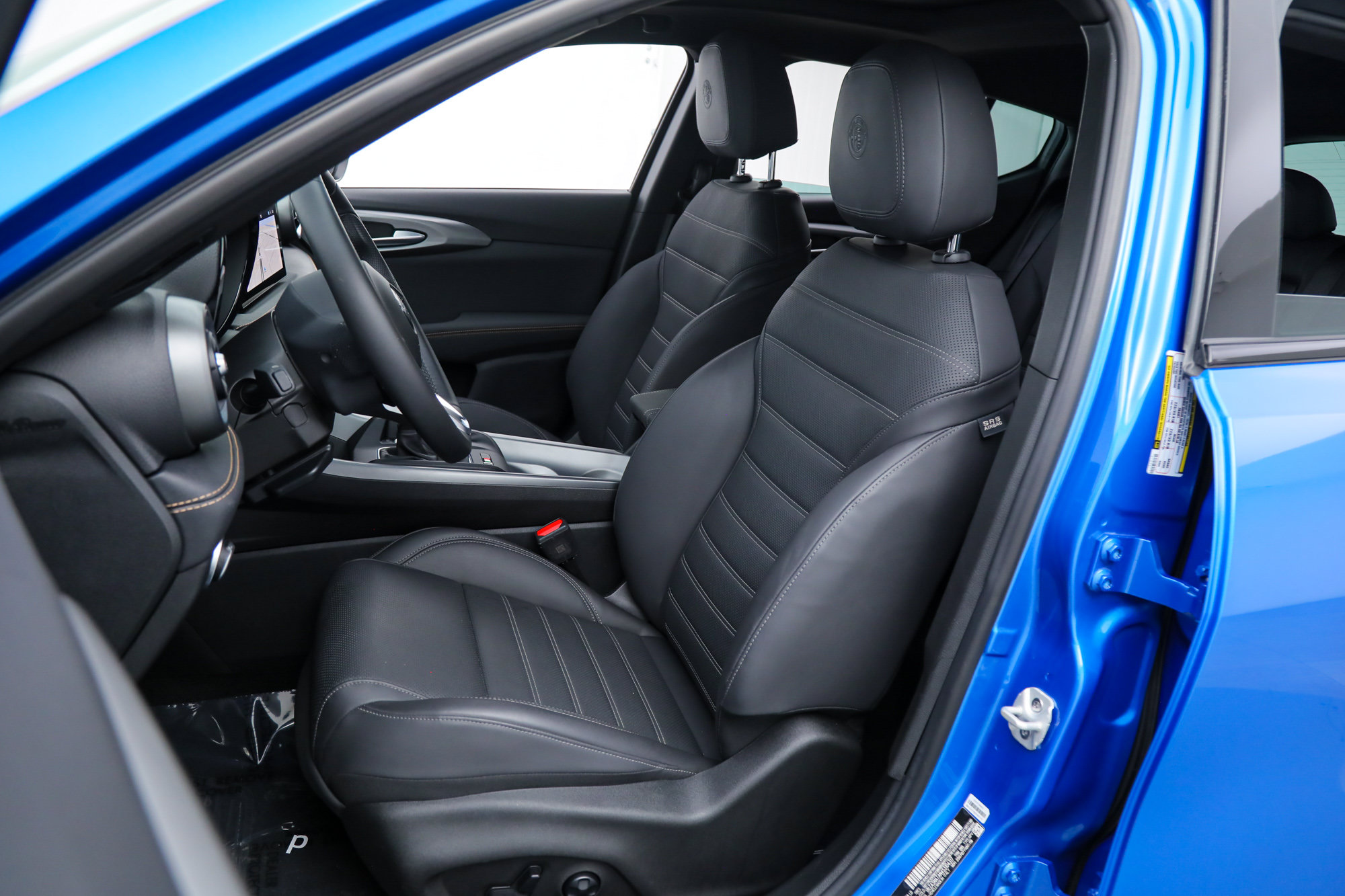 New 2025 Alfa Romeo Tonale w/ Premium Package AWD/4WD image 17
