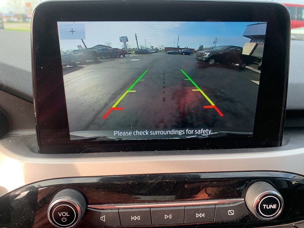 Used 2022 Ford Escape SE w/ Cold Weather Package image 24