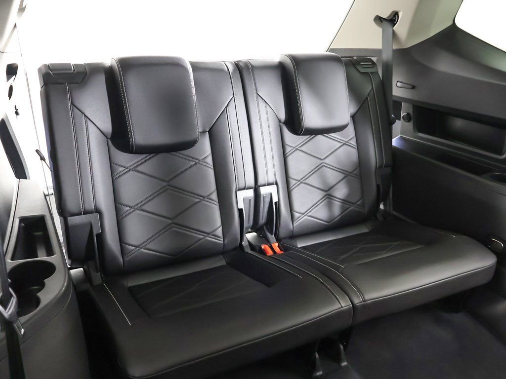 Used 2025 Volkswagen Atlas SE image 37