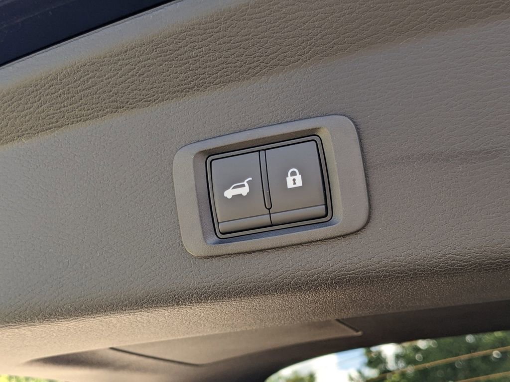 New 2025 Mitsubishi Outlander SE image 14