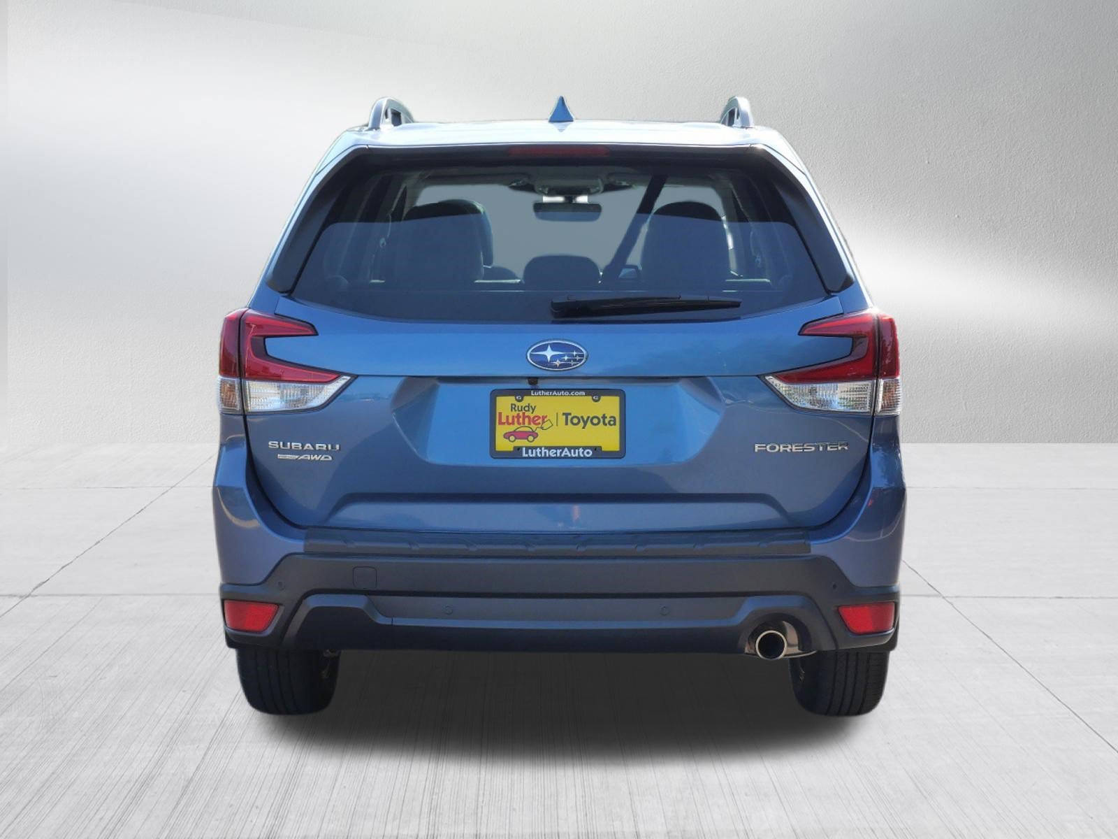 Used 2023 Subaru Forester Limited AWD/4WD image 7