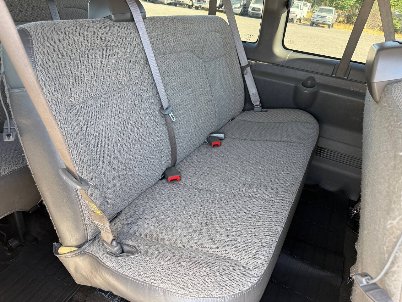 Used 2016 GMC Savana 3500 LT w/ LT Preferred Equipment Group RWD image 22