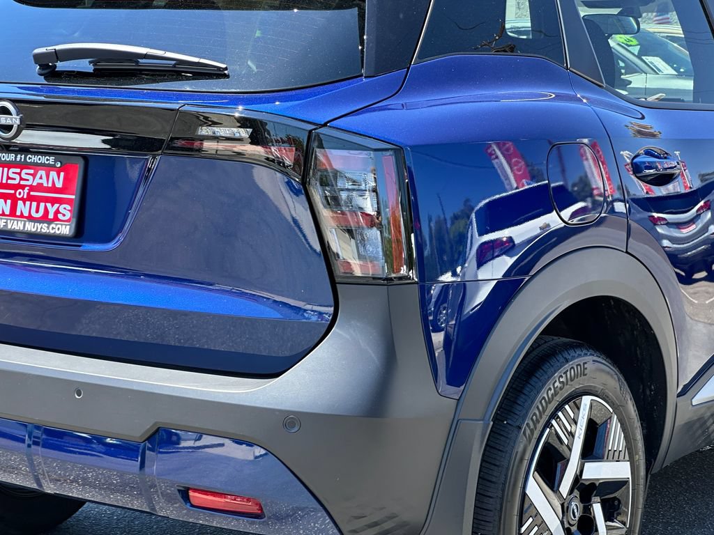 Used 2026 Nissan Kicks SV FWD image 8