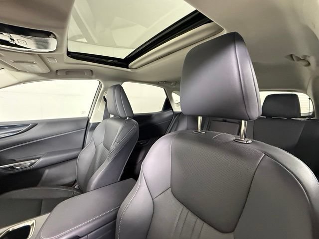 Used 2025 Lexus NX 250 FWD image 5