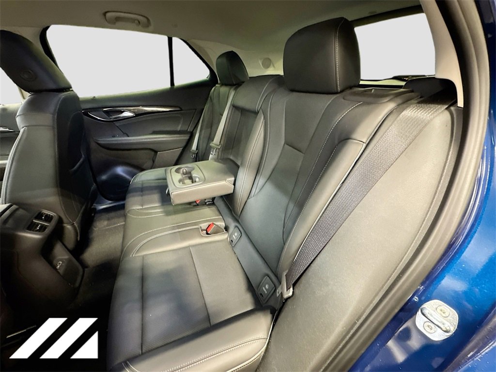 Used 2023 Buick Envision Essence image 25