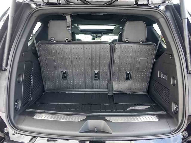 New 2027 Chevrolet Tahoe Premier w/ Sun And Tow Package AWD/4WD image 8