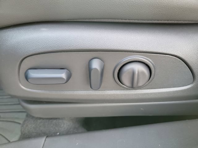 New 2025 Chevrolet TrailBlazer ACTIV w/ Convenience Package FWD image 16
