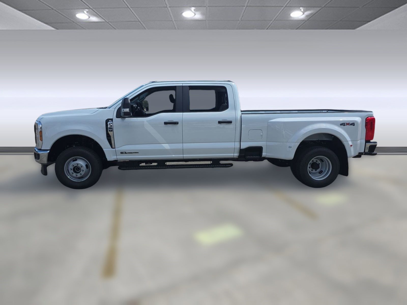 New 2026 Ford F350 XL image 2