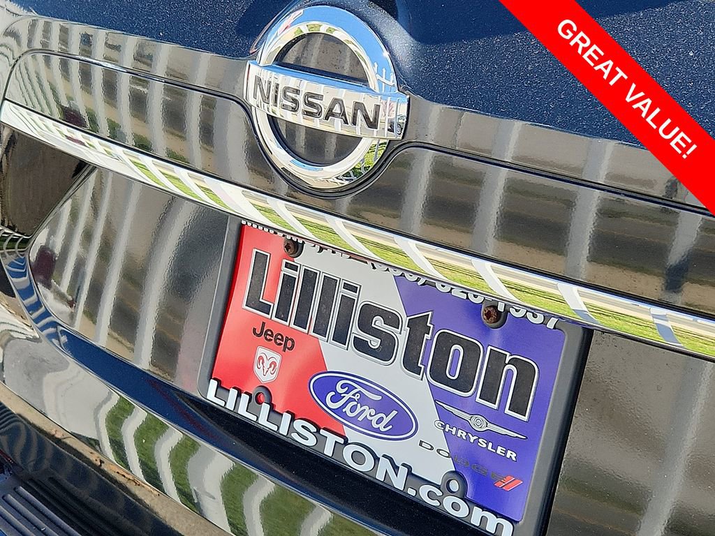 Used 2018 Nissan Rogue SV AWD/4WD image 30