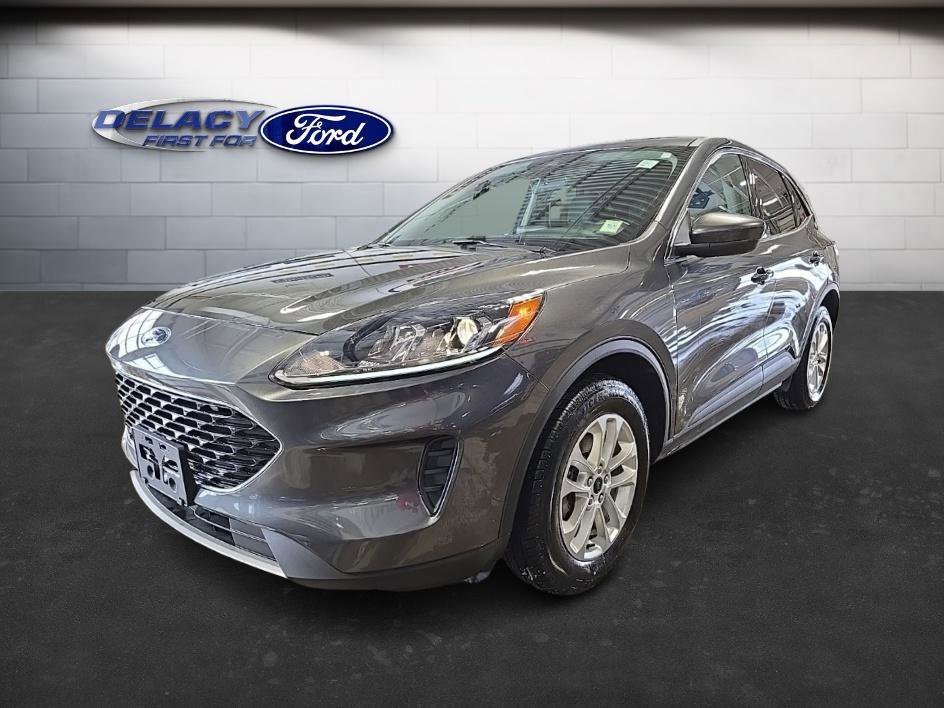 Used 2020 Ford Escape SE image 1