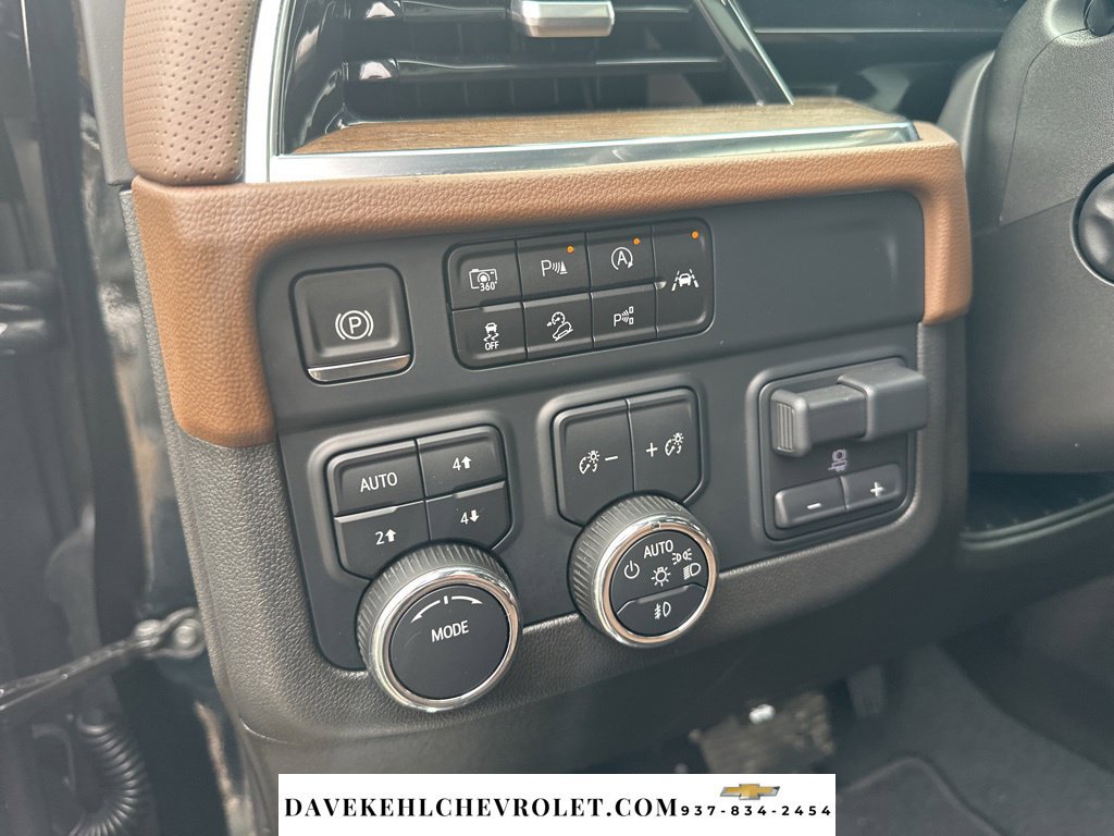 Used 2025 Chevrolet Tahoe High Country w/ Sun And Tow Package AWD/4WD image 10