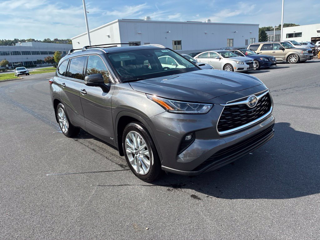 Used 2022 Toyota Highlander Limited