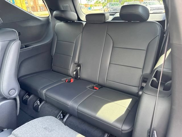 New 2026 Chevrolet Traverse High Country w/ LPO, Floor Liner Package AWD/4WD image 19