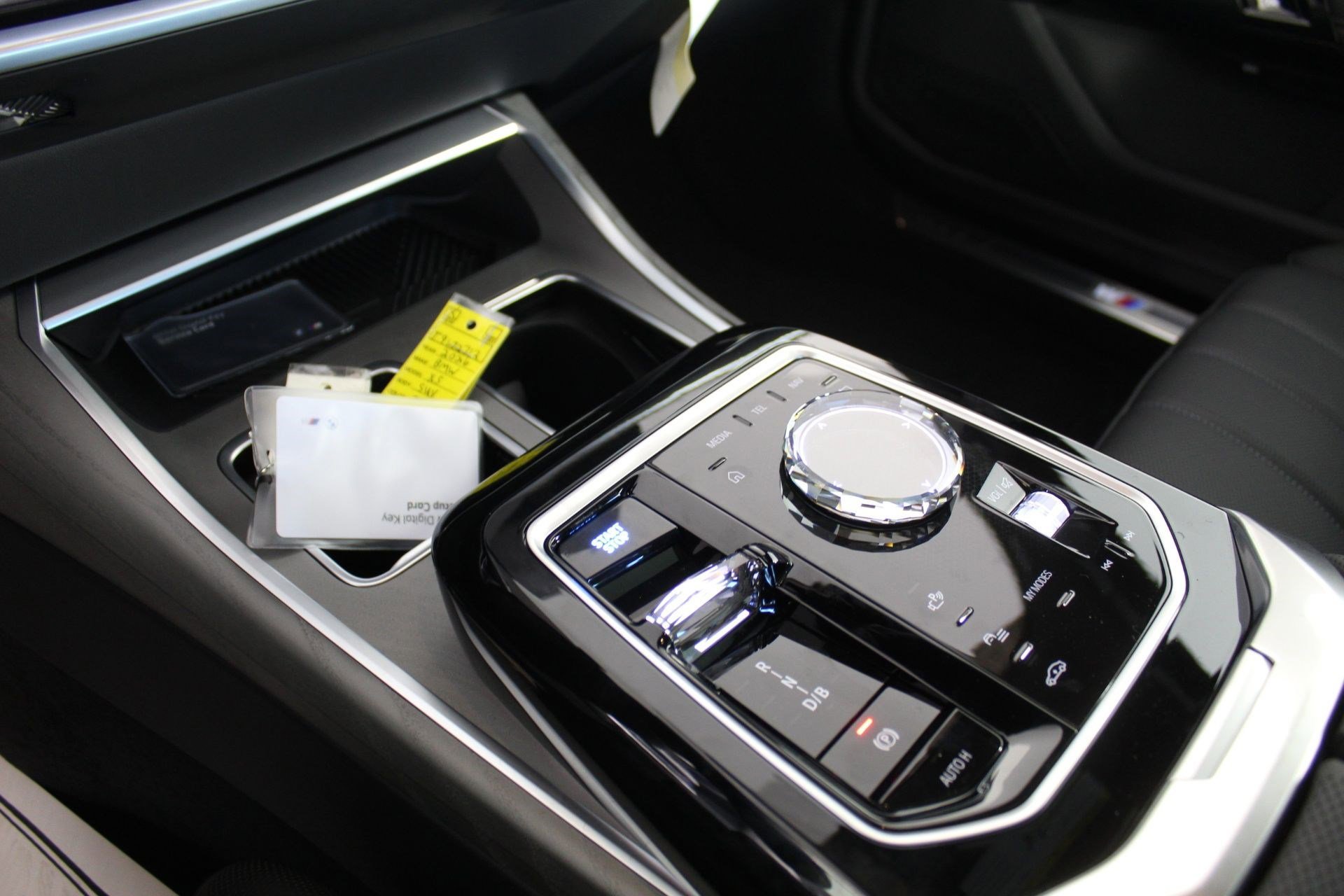 Used 2026 BMW i7 M70 w/ Premium Package image 16