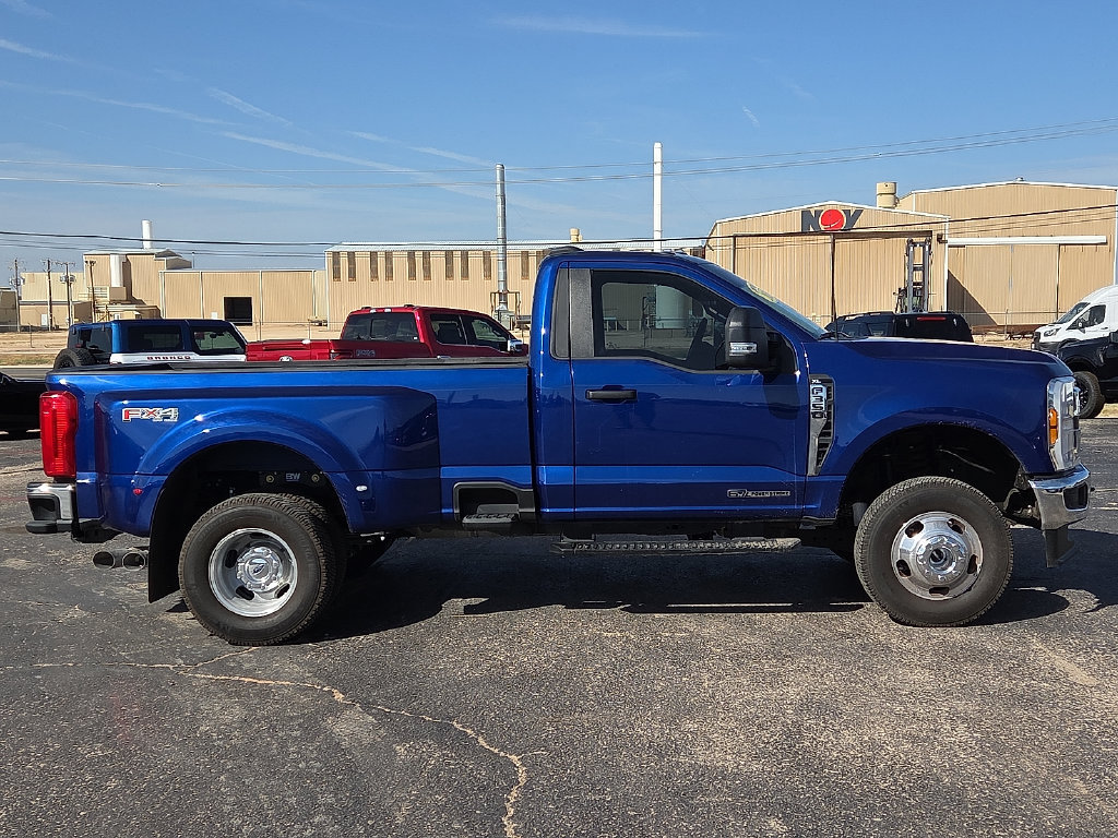 Used 2026 Ford F350 XL w/ FX4 Off-Road Package AWD/4WD image 6