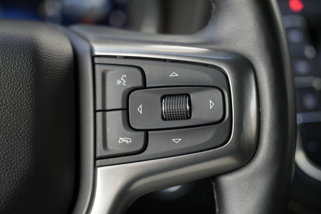 Used 2023 Chevrolet Suburban Premier image 51