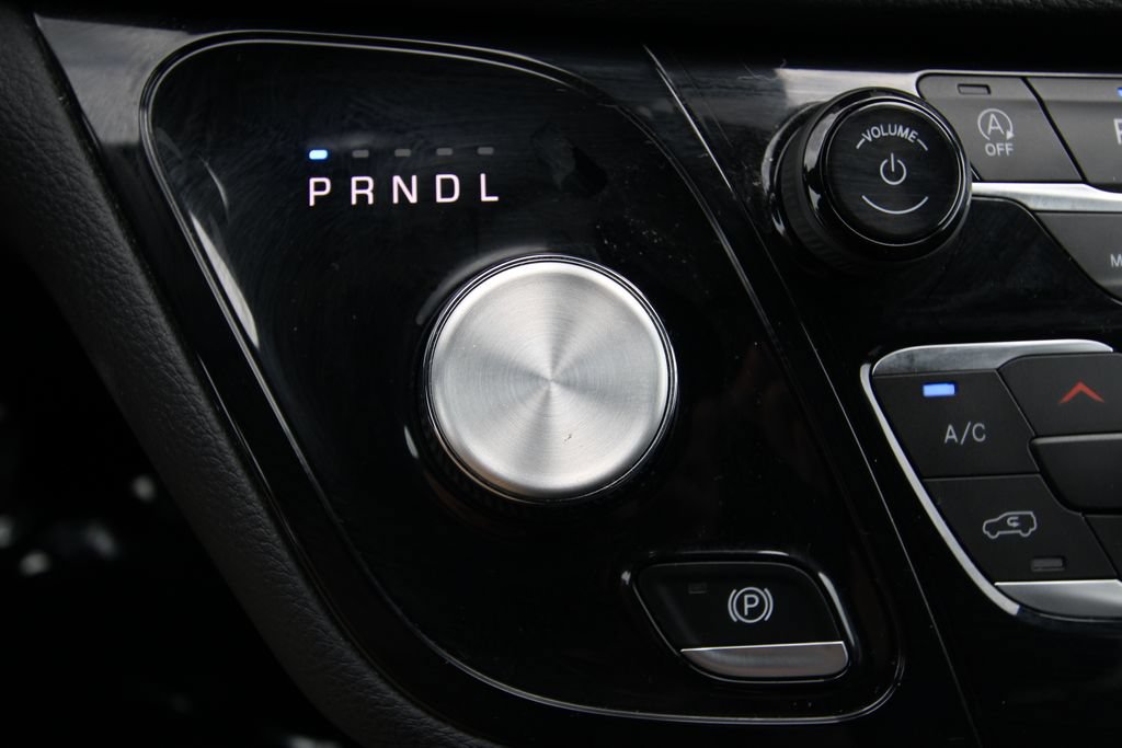 Used 2026 Chrysler Pacifica Select AWD/4WD image 28