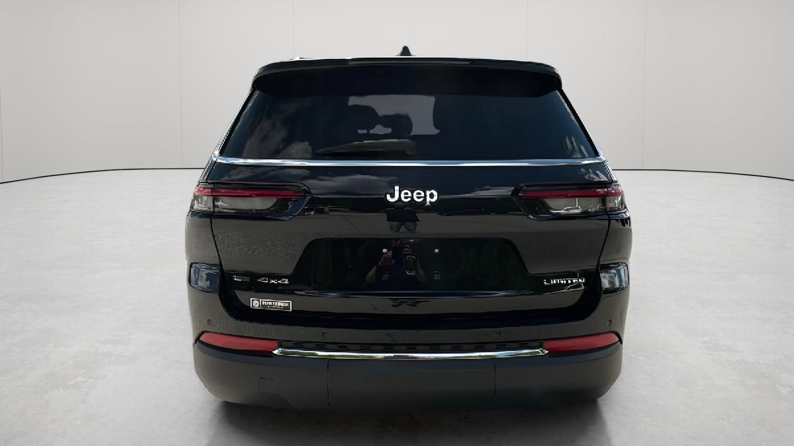 Used 2023 Jeep Grand Cherokee L Limited AWD/4WD image 5