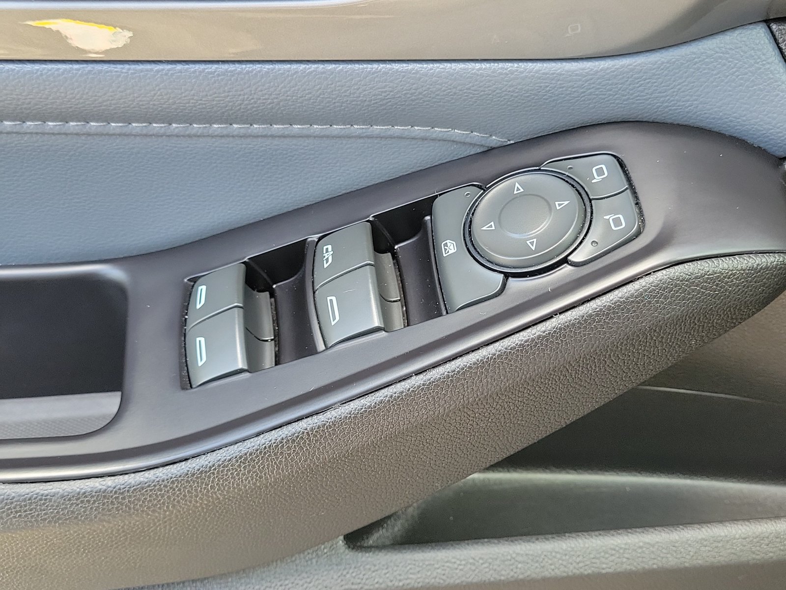 Used 2019 Chevrolet Traverse LT w/ LT Premium Package FWD image 17