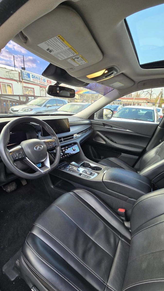 Used 2022 INFINITI QX60 Luxe w/ Cargo Package AWD/4WD image 6