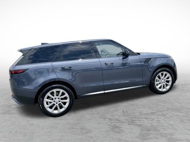 Used 2025 Land Rover Range Rover Sport AWD/4WD image 7