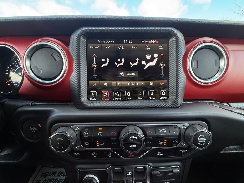 Used 2023 Jeep Wrangler Unlimited Rubicon w/ Cold Weather Group image 23