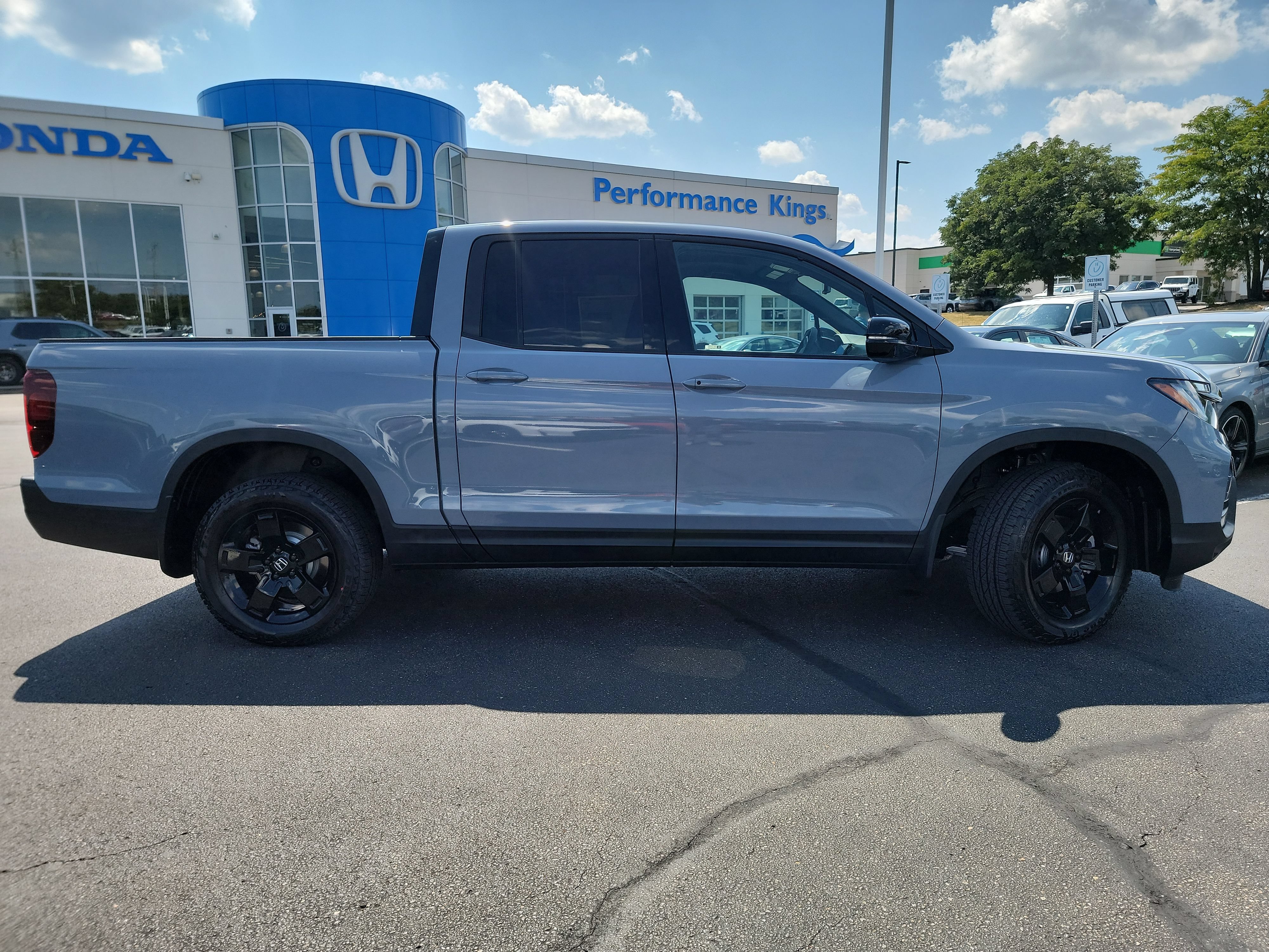 New 2026 Honda Ridgeline Black Edition image 11