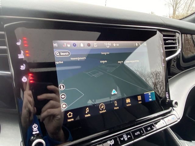 New 2024 Jeep Wagoneer L Series II image 18