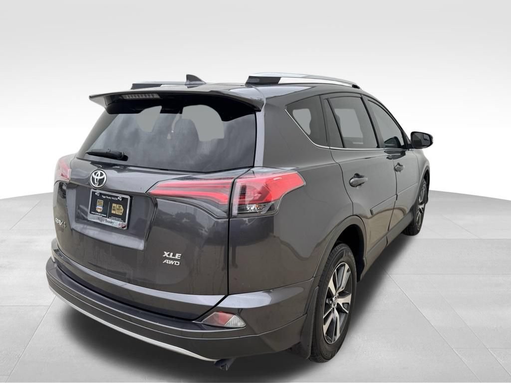 Used 2017 Toyota RAV4 XLE w/ Protection Package AWD/4WD image 5