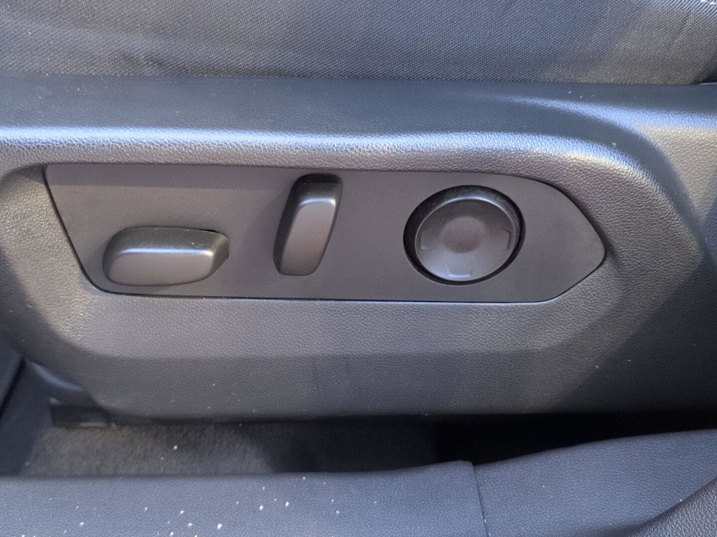 Used 2025 Buick Envision Preferred image 21