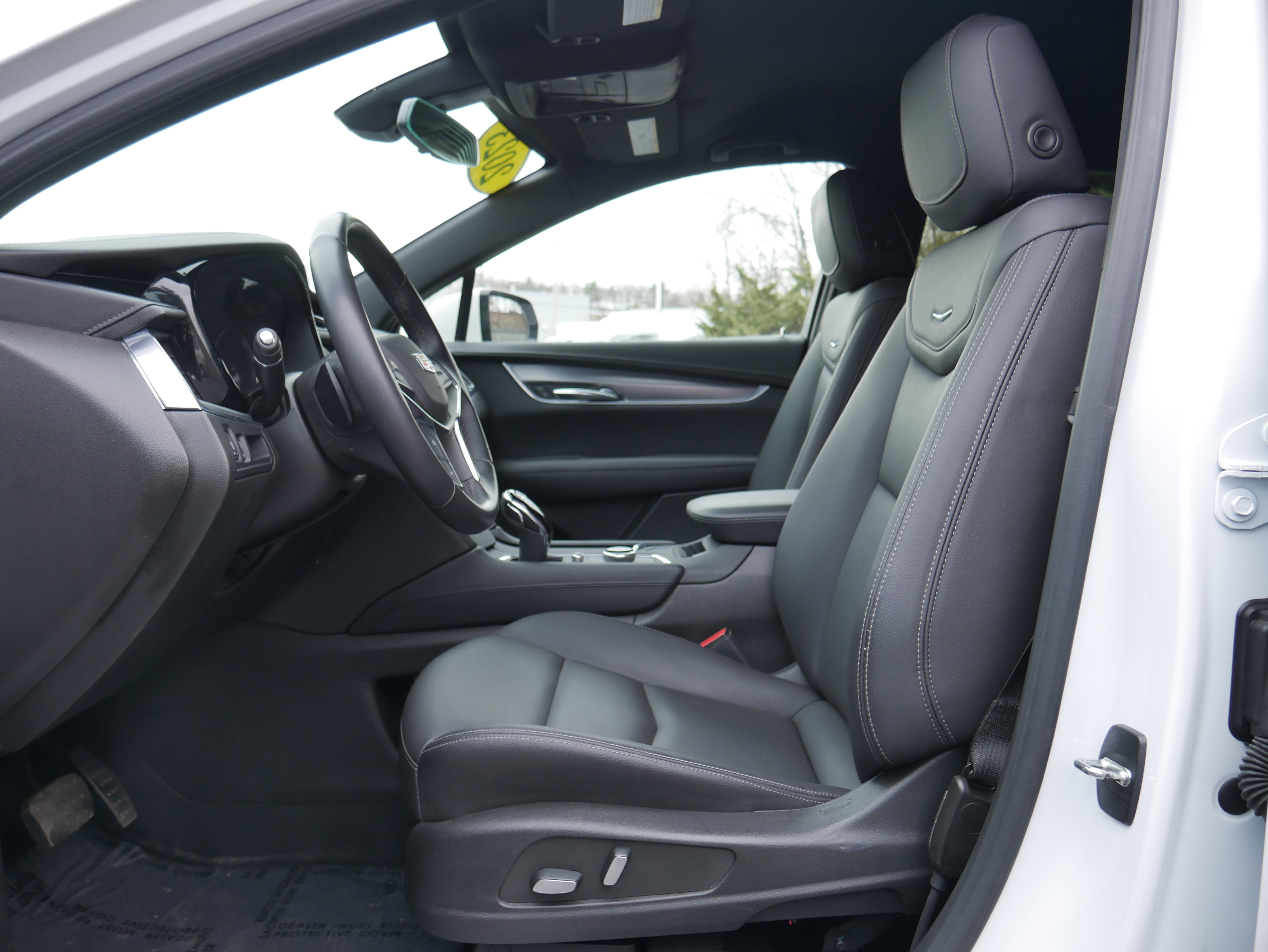 Used 2023 Cadillac XT5 Luxury image 12