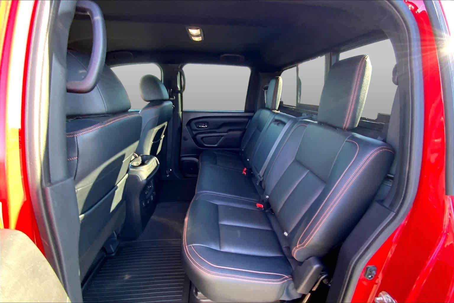 Used 2021 Nissan Titan PRO-4X w/ Pro-4x Convenience Package AWD/4WD image 21