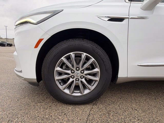 Used 2023 Buick Enclave Premium w/ Trailering Package, 5000 lbs. FWD image 9