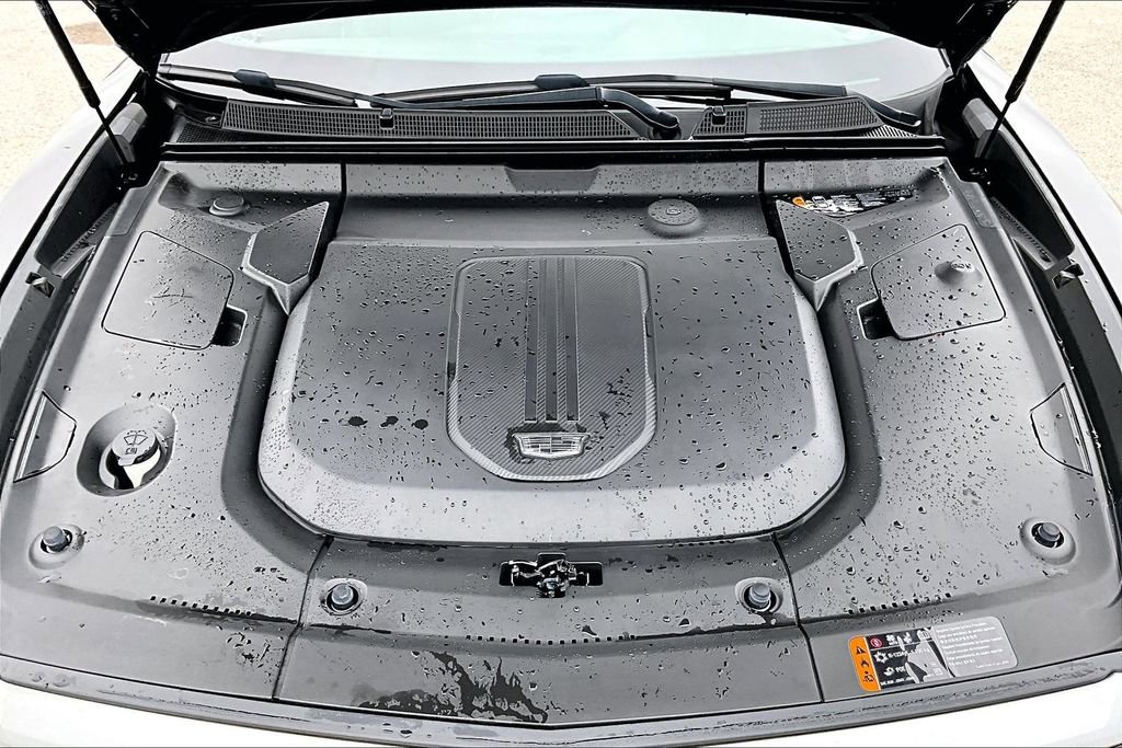 Used 2024 Cadillac Lyriq Tech AWD/4WD image 9