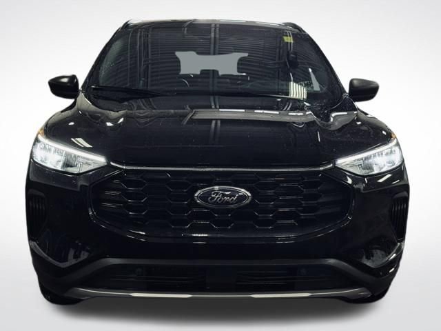 Used 2025 Ford Escape ST-Line image 3