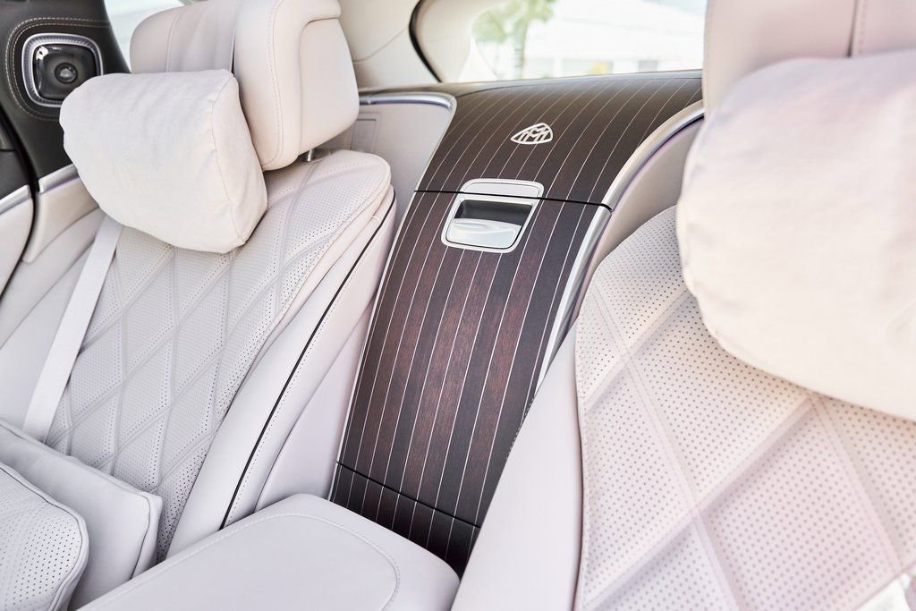 Used 2025 Mercedes-Benz Maybach EQS 680 4MATIC image 56