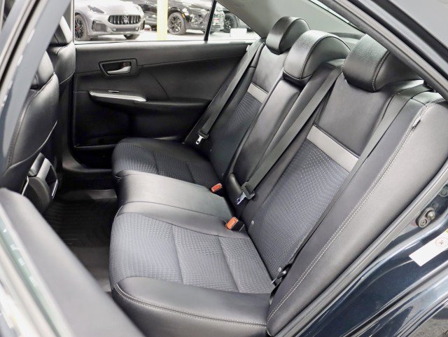 Used 2014 Toyota Camry SE image 23
