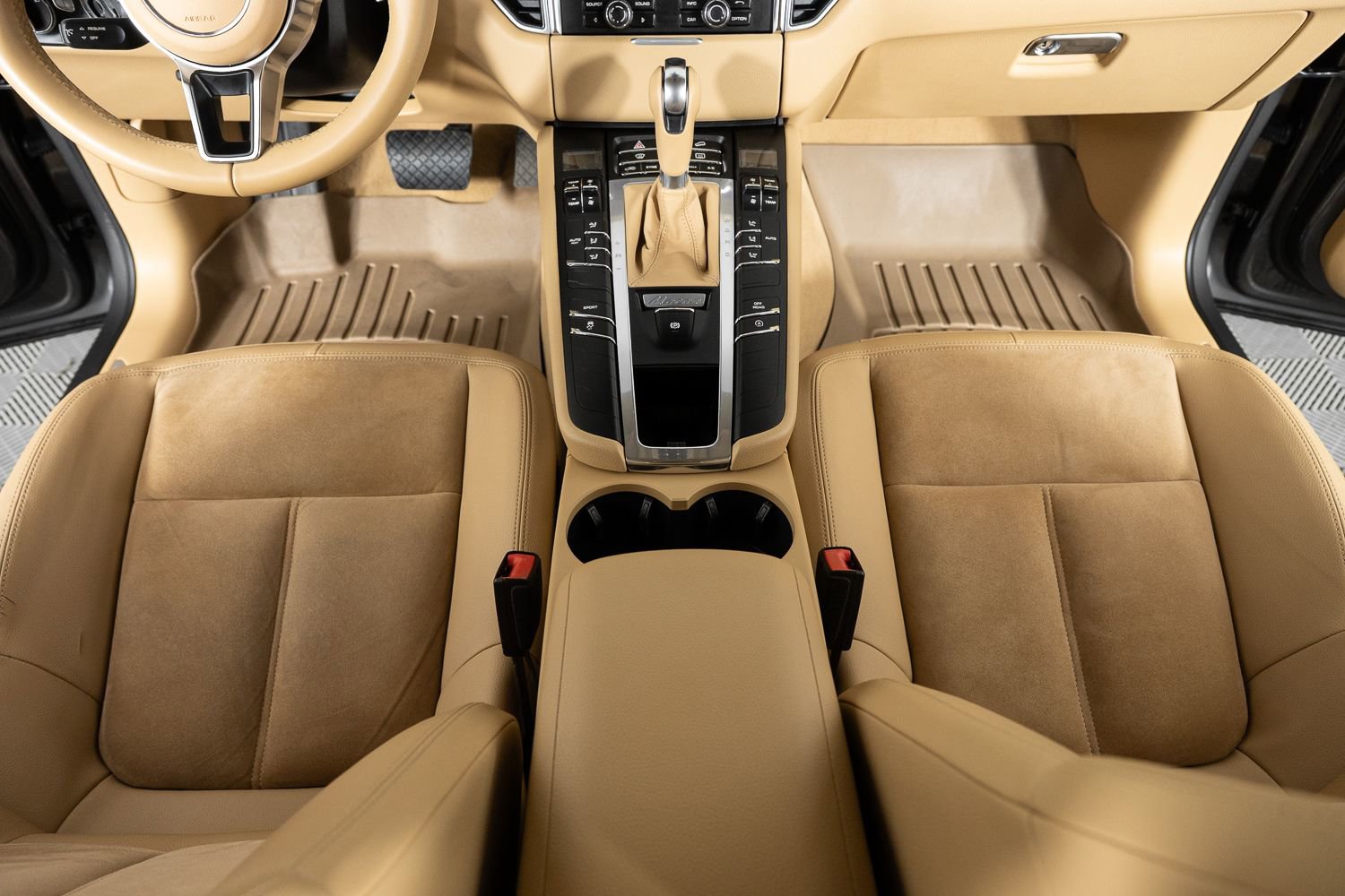 Used 2016 Porsche Macan S image 38