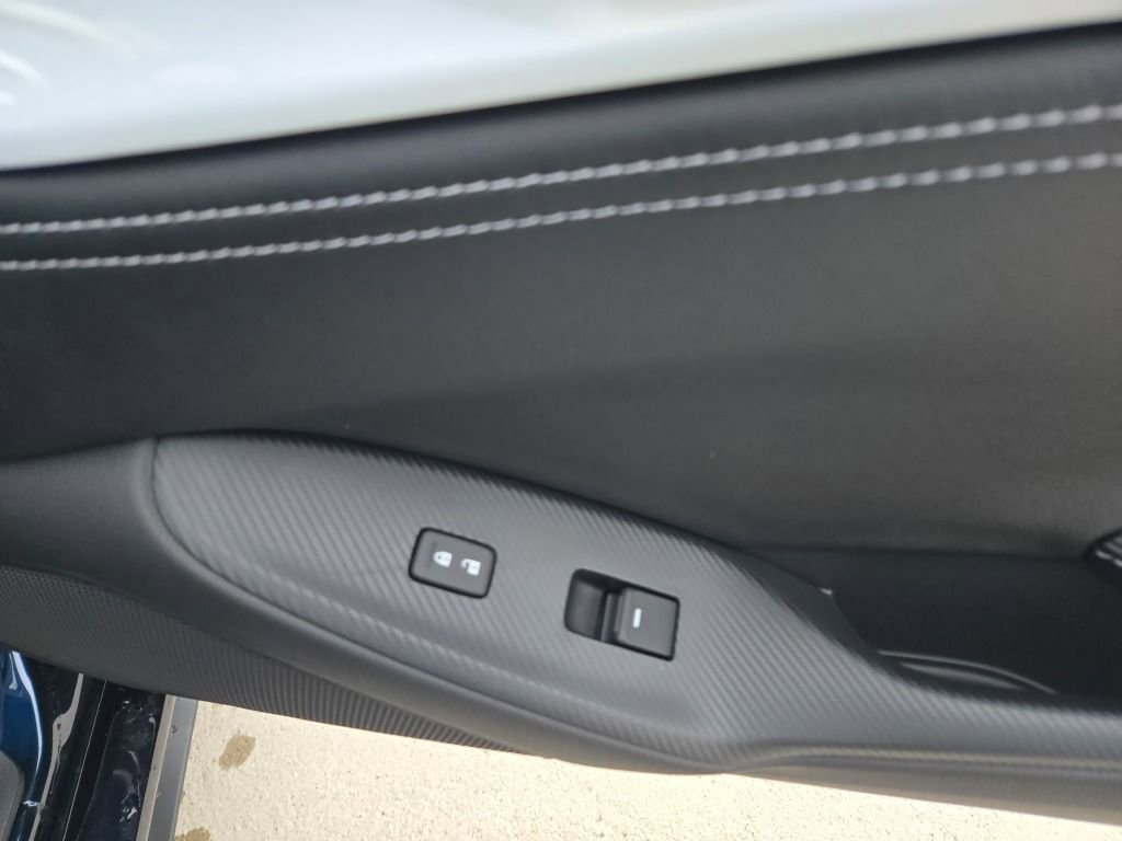 New 2025 MAZDA MX-5 Miata Club w/ Weather Package image 6