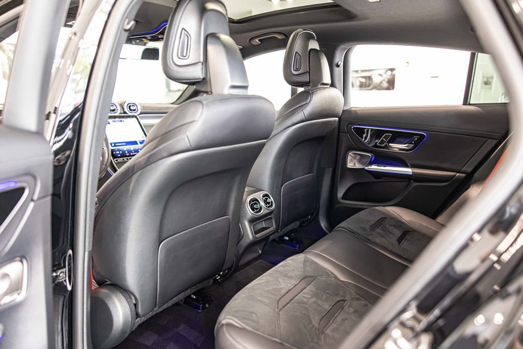 Used 2025 Mercedes-Benz GLC 63 AMG S w/ Driver Assistance Package image 31
