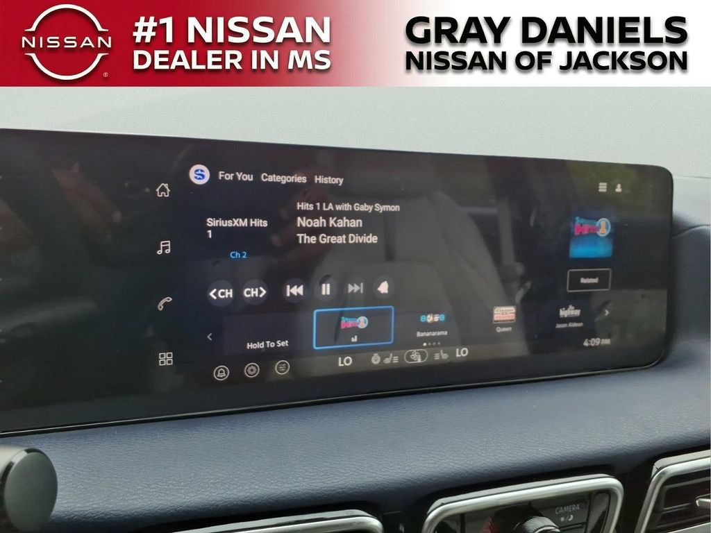 New 2026 Nissan Sentra SL w/ Floor Mat Package FWD image 16