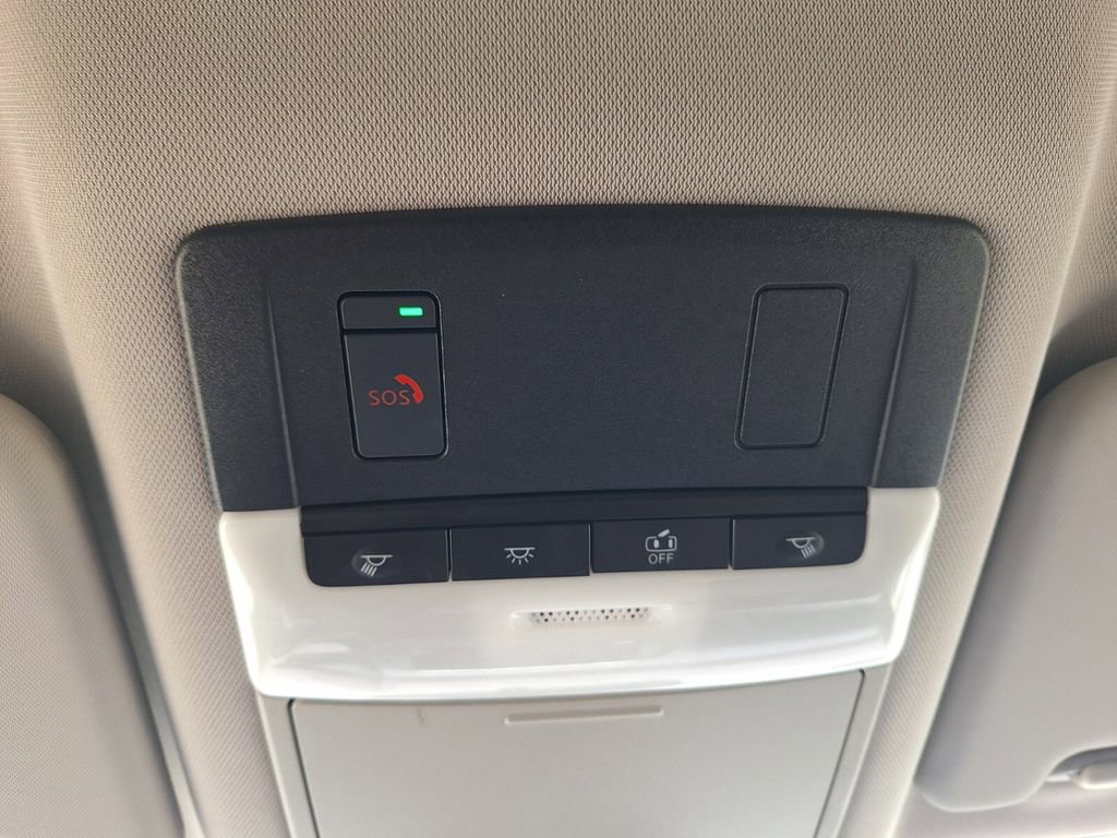 Used 2023 Nissan Rogue SV image 19