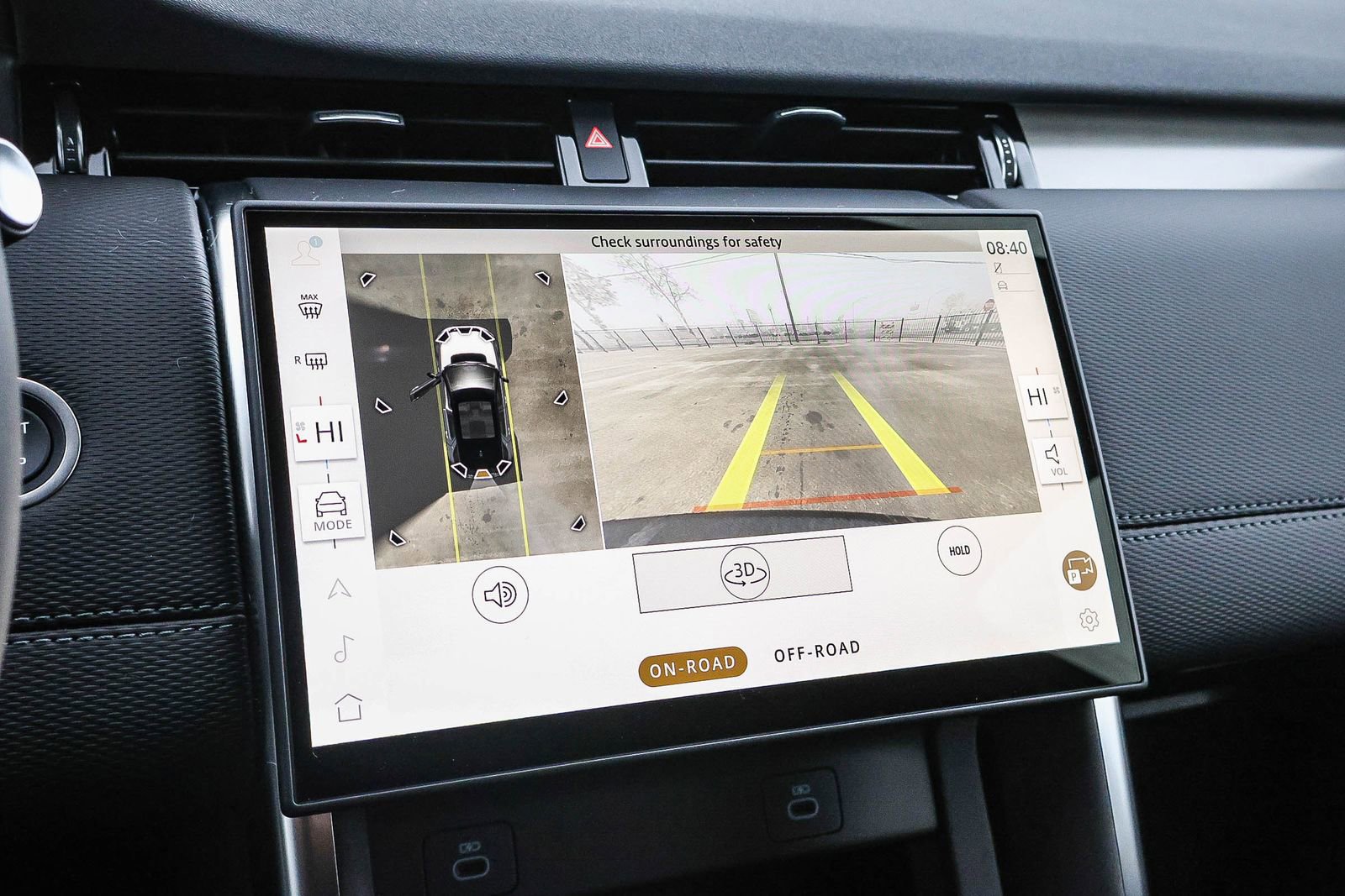 New 2026 Land Rover Discovery Sport Landmark image 37